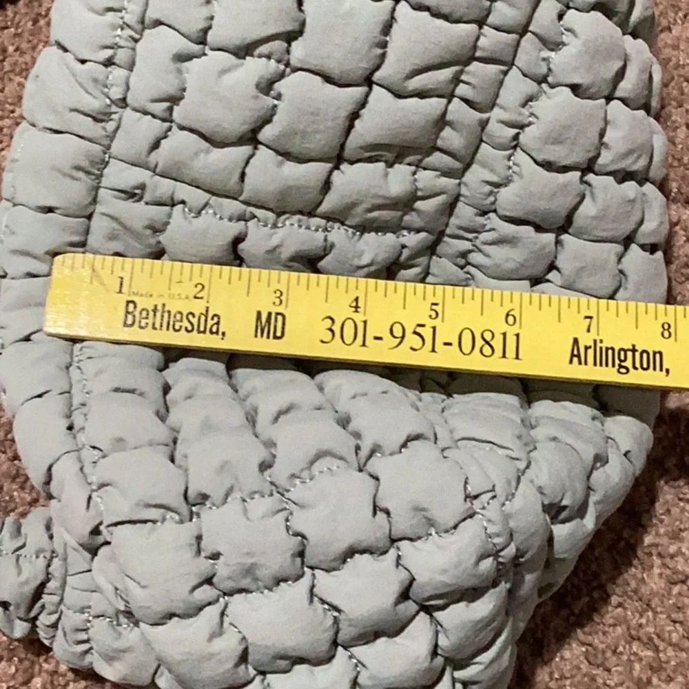 FLX Women's Quilted Hobo Bag in Light Sage - see description - Picture 8 of 9